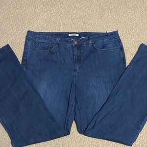 Jones New York  sport style women’s size 14 Straight Leg stretch Jeans